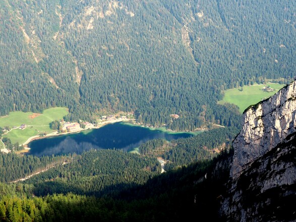 Tiefblick zum Hintersee