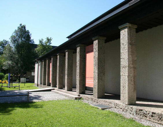 Außenansicht der Städtischen Galerie Rosenheim.