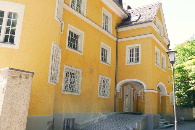 historisches Gebäude in der Vilshofener Straße