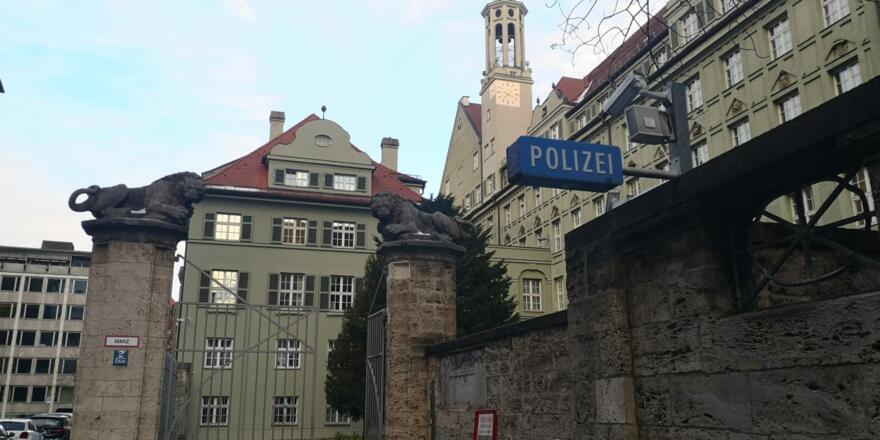 Polizeipräsidium Ettstraße