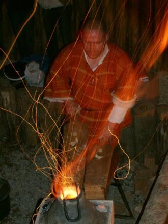 Nachtschmiedeaktion in der keltischen Schmiede in Essing-Altessing