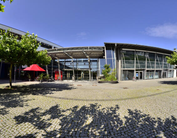 Stadthalle Germering Haupteingang