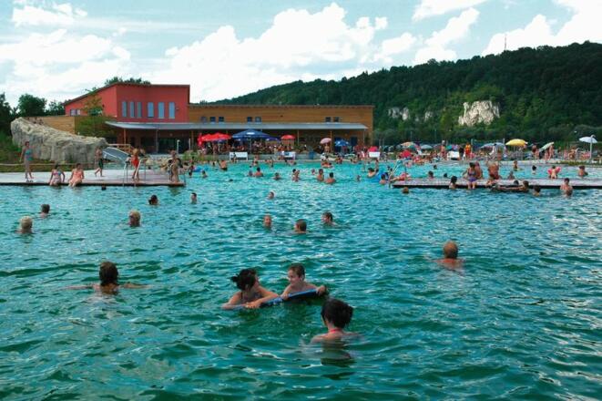 Badespaß im Inselbad Bad Abbach