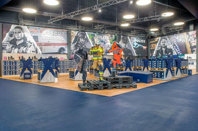 Verkaufsraum in der Haix World in Mainburg