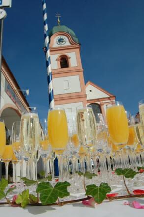 Catering, Hochzeit, Sektempfang im Gasthof Sixt in Rohr i.NB im Hopfenland Hallertau