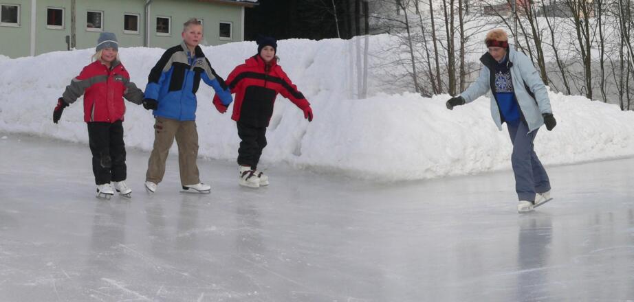 Eislaufen am Badesee