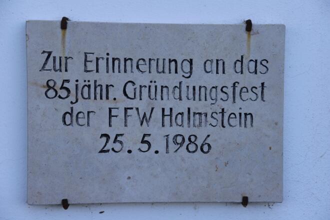 Gedenktafel an der Kapelle Starzenöd