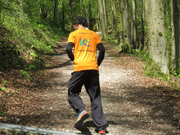 Jogging reverse downhill