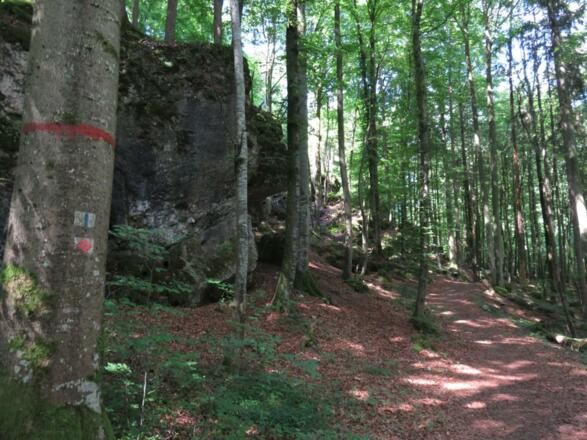 Oberhalb des Felsentors