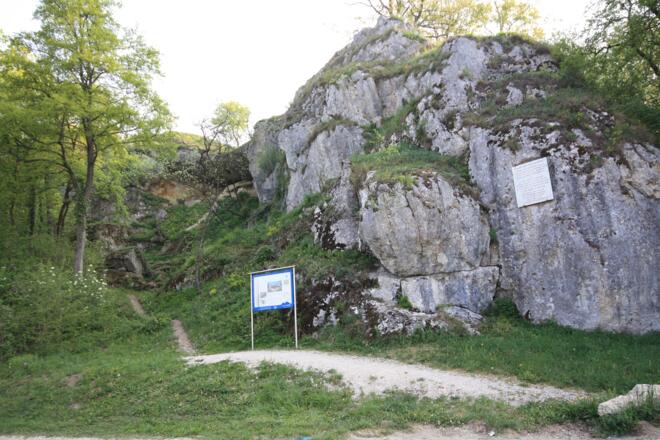 Infotafel Schutzfelsen Pentling
