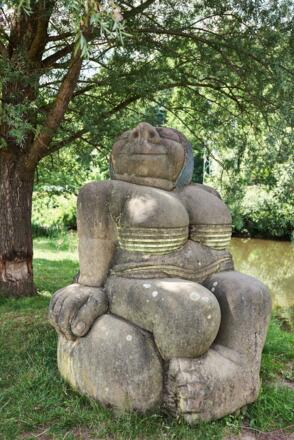 Skulptur im Landesgartenschaugelände in Kronach
