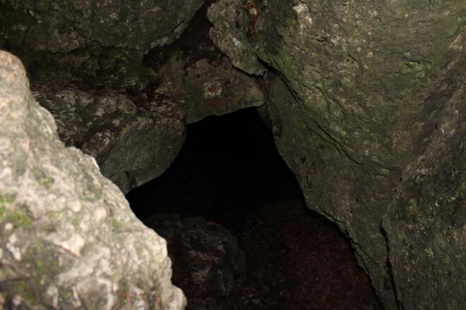 Das zweite Mundloch der Amtsknechtshöhle (Nr. 25)