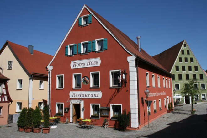 Restaurant Rotes Ross