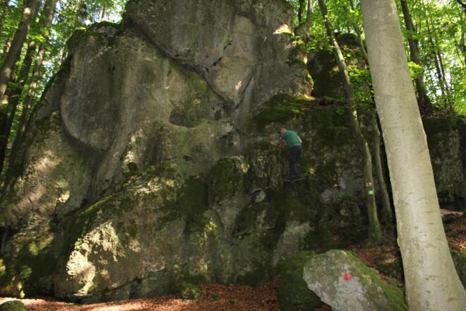 Der drahtseilversicherte Zustieg zur Amtsknechtshöhle (A bzw. I)