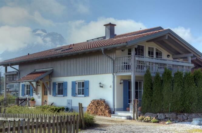 5-Sterne-FEWO &quot;Dorfidylle&quot; m Balkon+Terrasse