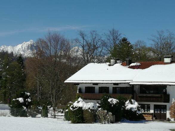 Haus mit Tannheimer Berge