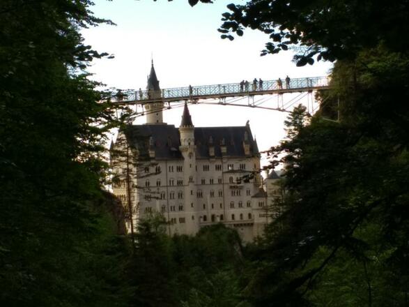 Marienbrücke mit Schloss