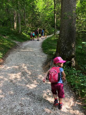 Wanderweg zur Halsalm