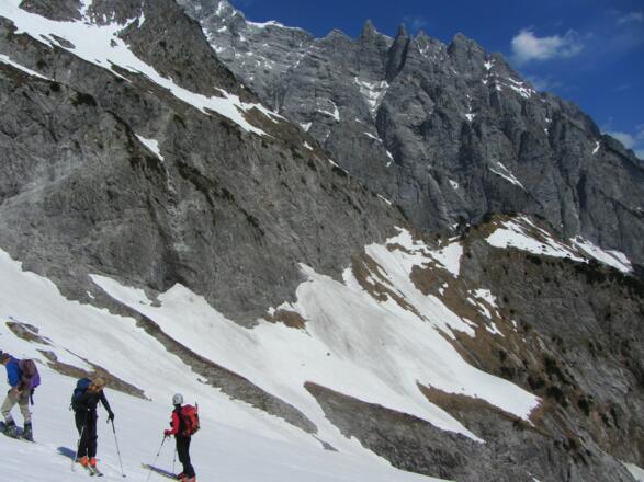 beeindruckende Felswildnis, über uns die Watzmannkinder