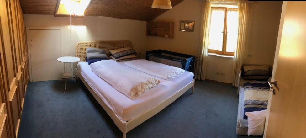 schlafzimmermitbabybett