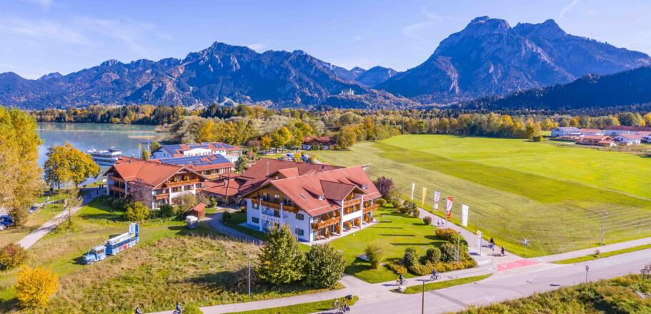 Außenansicht und Umgebung Hotel Sommer.