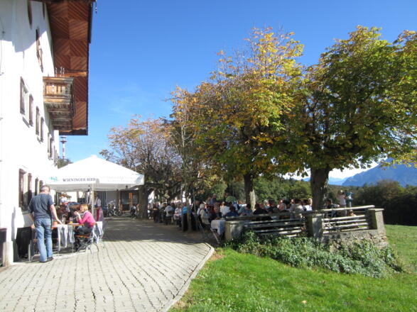 Strobl Alm mit Biergarten
