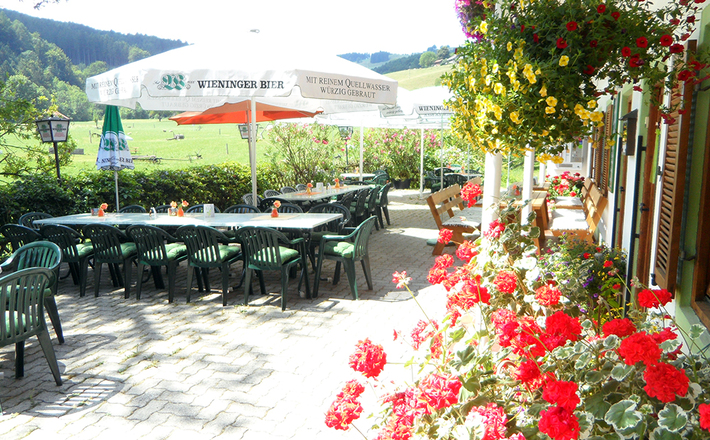 Biergarten Gasthaus Waldfriede | Anger