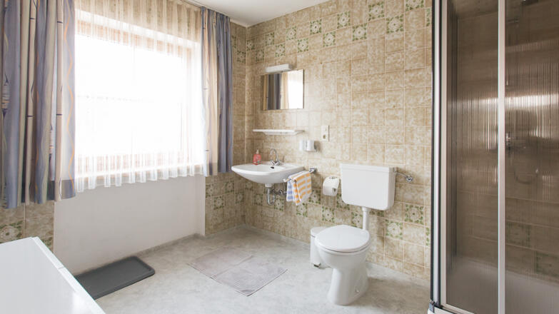 FW Edelsberg - Dusche und WC