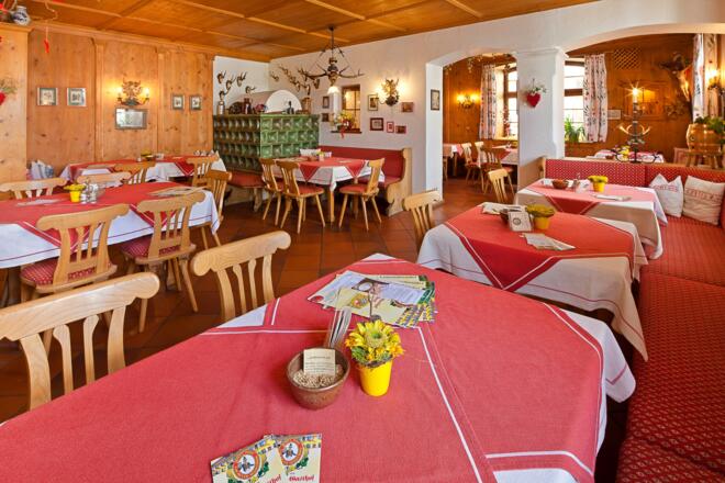 Brauerei-Gasthof Hotel Post Restaurang