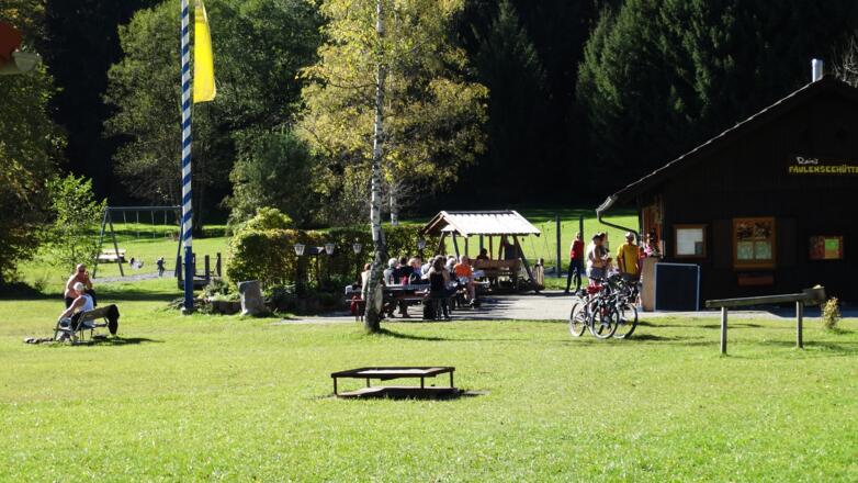 Faulenseehütte im Sommer, Rieden am Forggensee