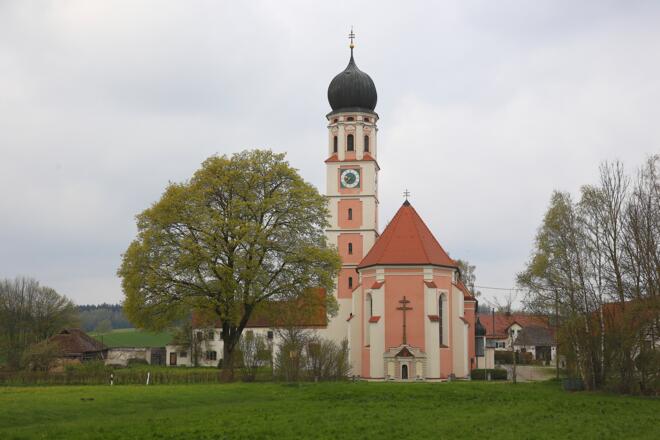 mussenhausen_wallfahrtskirche-unserer-lieben_01