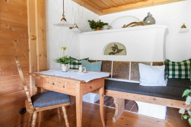 Stüble_Waibelhof_Kachelofen