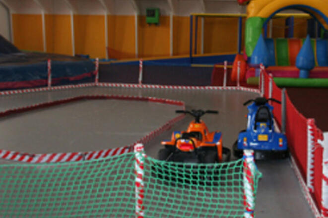 Kartbahn in der KROKODO Spielewelt.