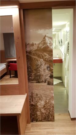 Familienzimmer im Alpinstil