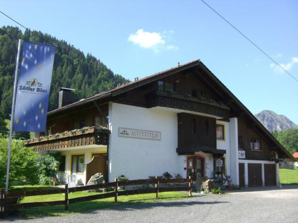 Alpenrose Eingang Sommer