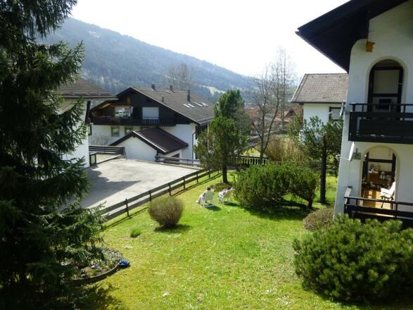 Blick auf die Liegewiese