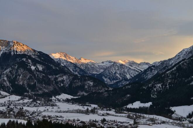 Ausblick nach Süden ins Ostrachtal