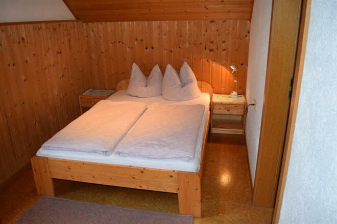 Ferienwohnung Schlafzimmer 2 mit Verbindungstür