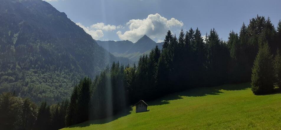 Mit Blick auf die Rotspitze