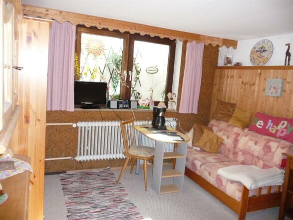 Zimmer U1 12m2 Schwabenzimmer