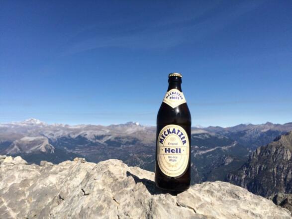 Das verdiente Gipfelbier!