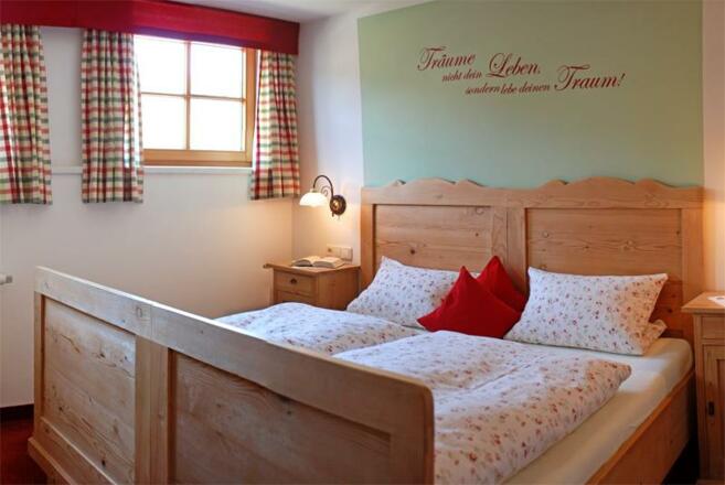 Unser Elternschlafzimmer in der Abendsonne