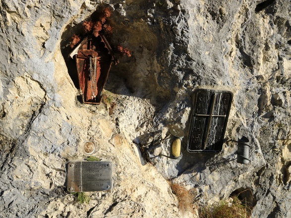 Gedenkstätte am Goldtropfsteig