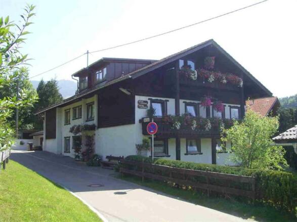 Hausansicht Straßenseite