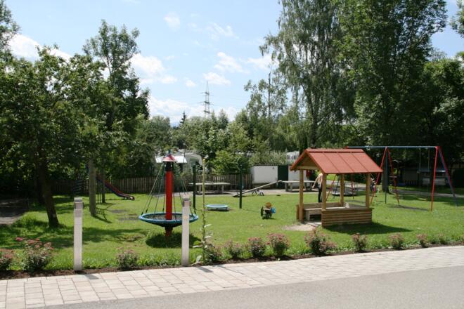 spielplatz_camping