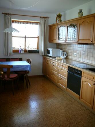 KÃ¼che mit Esstisch