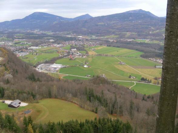 Ruine Gutrat über dem Salzachtal