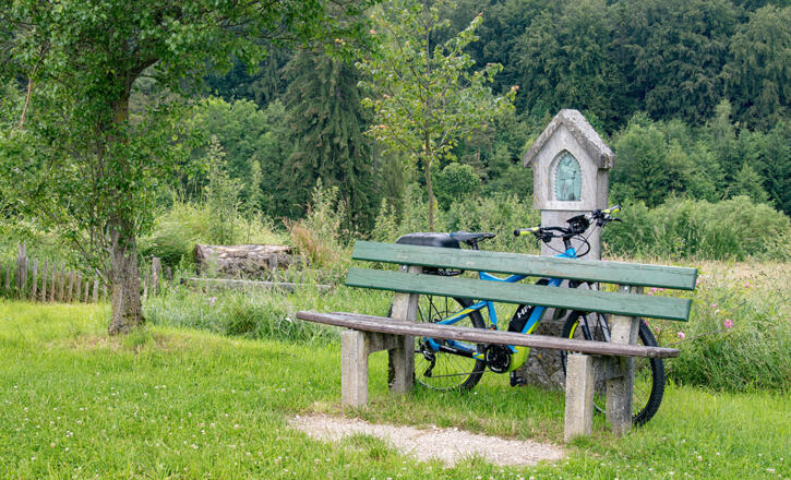 Am Pidinger Bienenweg