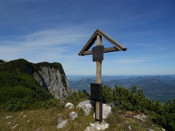 Gedenkkreuz am Ausstieg