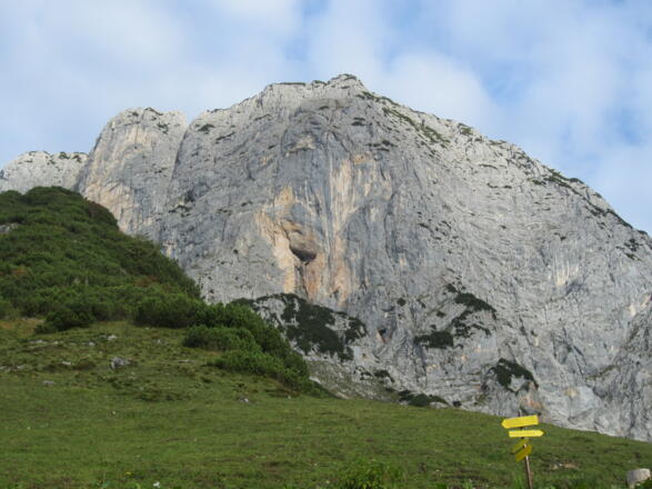 Untersberg Südwand mit Berchtesgadener Hochtron vom Scheibenkaser aus fotografiert